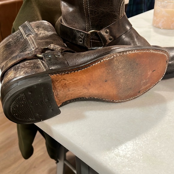 FRYE Mens Conway Harness Distressed Boots Size 11 - Picture 10 of 13